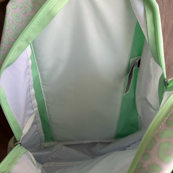 JanSport Backpack Cross Town Green Digital Cheetah Print School Bag Lime NWT NEW - Picture 4 of 7